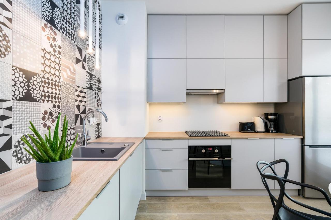 Apartments Poznan Fabryczna By Renters Екстер'єр фото